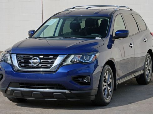 Used 2020 Nissan Pathfinder S FWD image 44