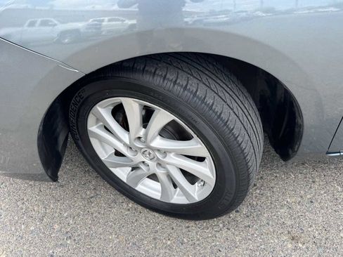 Used 2012 MAZDA MAZDA3 i Touring FWD image 31