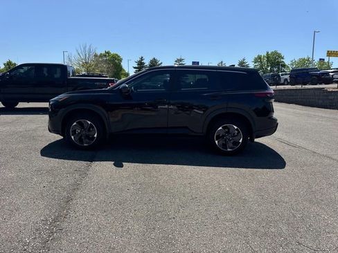 Certified 2024 Nissan Rogue SV AWD/4WD image 8