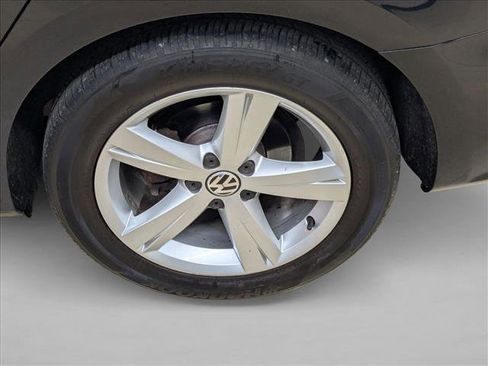 Used 2012 Volkswagen Passat 2.5 SE image 24