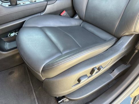 Certified 2025 Cadillac XT6 Premium Luxury image 20