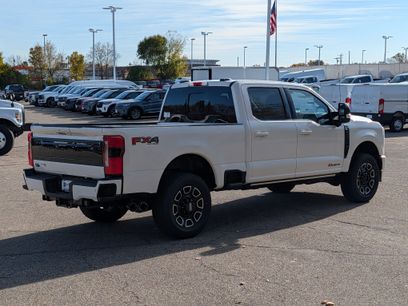New 2025 Ford F350 Platinum w/ FX4 Off-Road Package