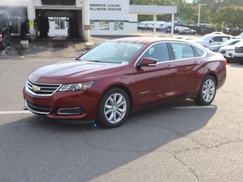 Used 2017 Chevrolet Impala LT w/ Convenience Package FWD image 5