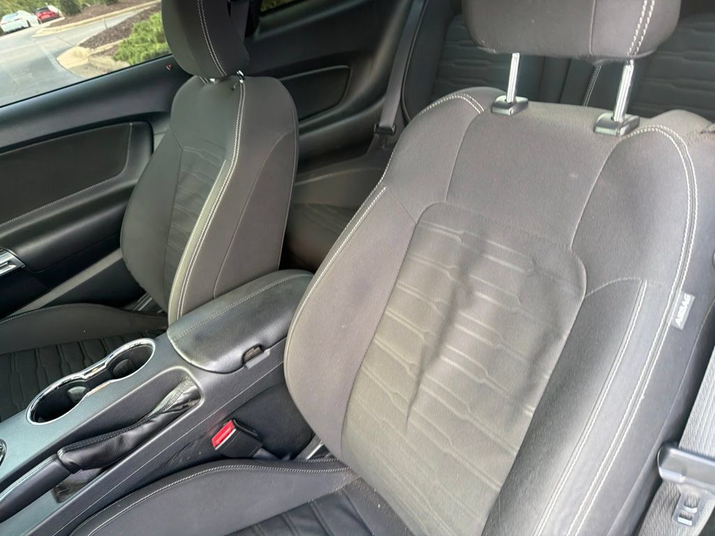 Used 2015 Ford Mustang GT RWD image 11