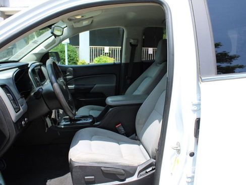 Used 2019 Chevrolet Colorado W/T w/ WT Convenience Package AWD/4WD image 13