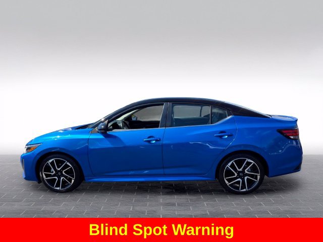 Used 2025 Nissan Sentra SR w/ SR Premium Package FWD image 5