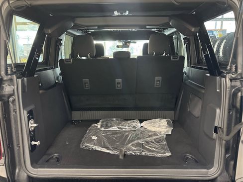 New 2025 Ford Bronco Big Bend image 9