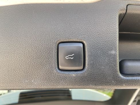 Used 2023 Ford Escape Active w/ Tech Pack #2 AWD/4WD image 6