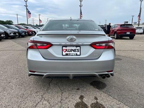 Used 2024 Toyota Camry SE FWD image 8