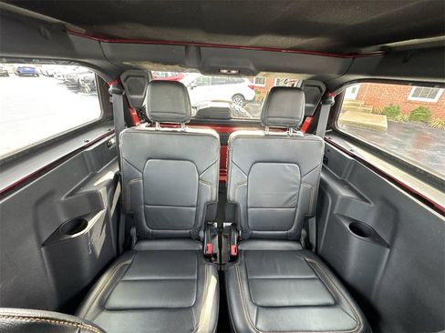 Used 2023 Ford Bronco Badlands image 23