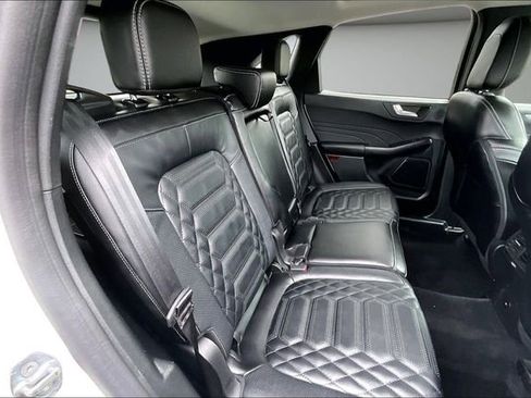 Used 2023 Ford Escape Platinum w/ Premium Technology Package AWD/4WD image 24