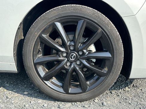Used 2024 MAZDA MAZDA3 s FWD image 10