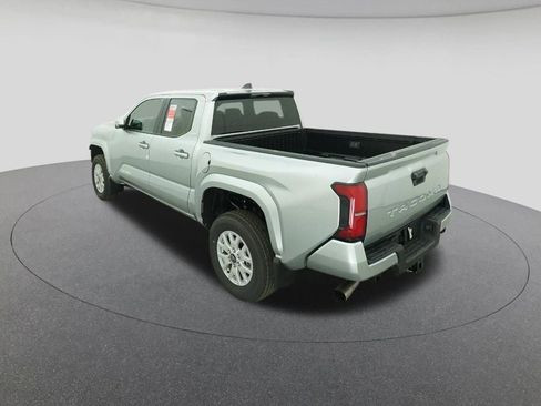 New 2026 Toyota Tacoma SR5 image 5