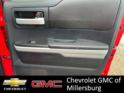 Used 2016 Toyota Tundra SR5 w/ SR5 Upgrade Package AWD/4WD image 30