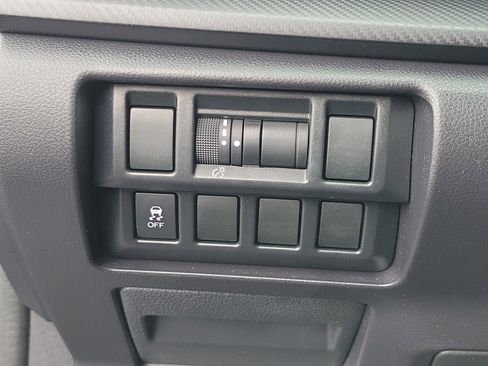 Used 2019 Subaru Impreza 2.0i Premium image 29