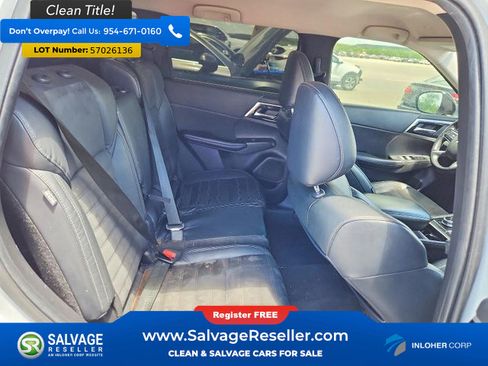 Used 2022 Mitsubishi Outlander SE FWD image 13