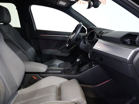 Used 2023 Audi Q3 2.0T Premium Plus w/ Premium Plus Package image 19