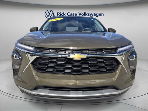 Used 2024 Chevrolet Trax LT image 5