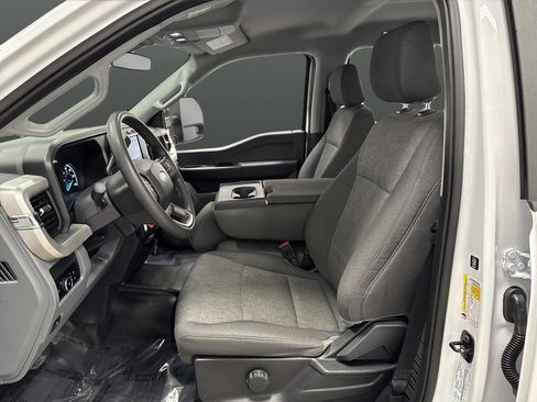 Used 2024 Ford F250 XL image 4