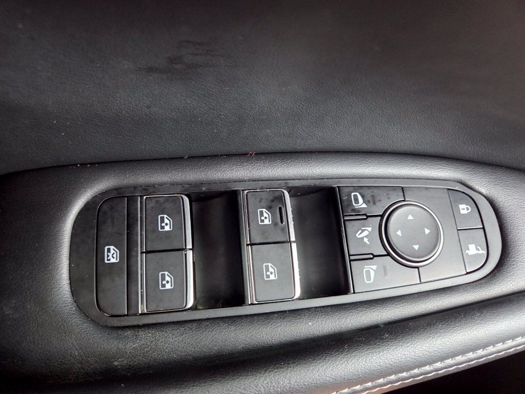 Used 2023 INFINITI QX60 Luxe w/ Cargo Package FWD image 20