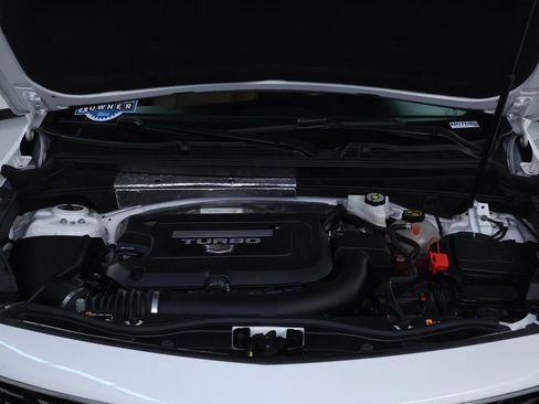 Used 2020 Cadillac XT4 Premium Luxury image 39