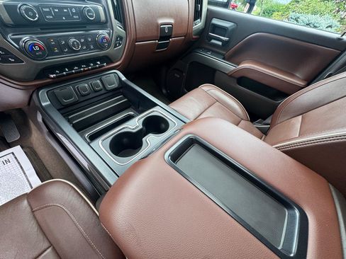 Used 2015 Chevrolet Silverado 2500 High Country w/ Duramax Plus Package AWD/4WD image 28
