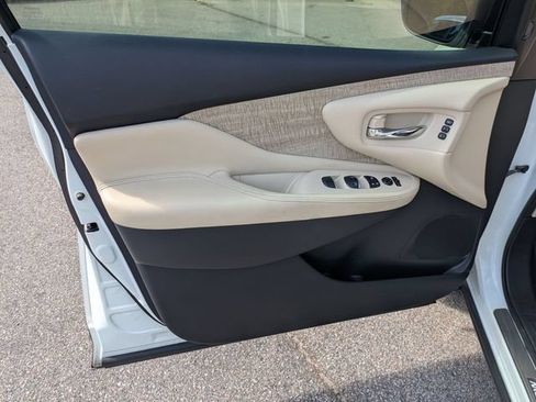 Used 2022 Nissan Murano SL FWD image 12