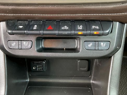 Used 2022 GMC Canyon Denali image 29