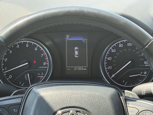 Used 2024 Toyota Camry SE FWD image 16
