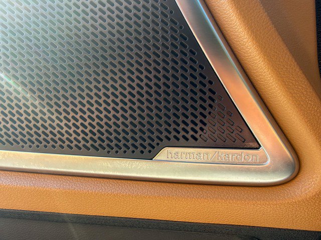 Used 2021 Kia Telluride SX w/ Towing Package FWD image 18