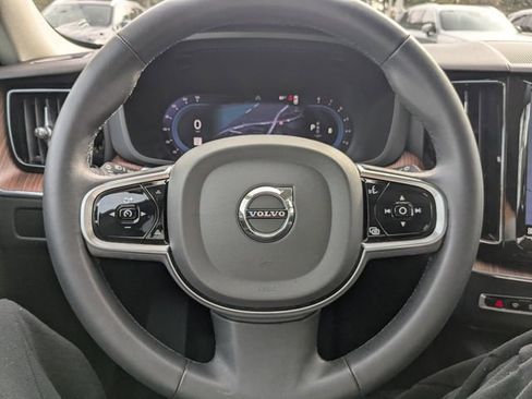 Certified 2023 Volvo XC60 B5 Plus w/ Protection Package Premier image 34