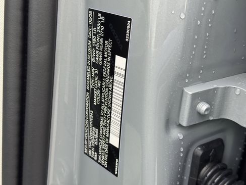 New 2026 Volvo V60 B5 Cross Country Plus w/ Protection Package Premier image 36