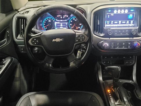 Used 2017 Chevrolet Colorado Z71 AWD/4WD image 22