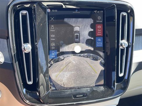 New 2026 Volvo XC40 B5 Plus w/ Protection Package Premier image 27