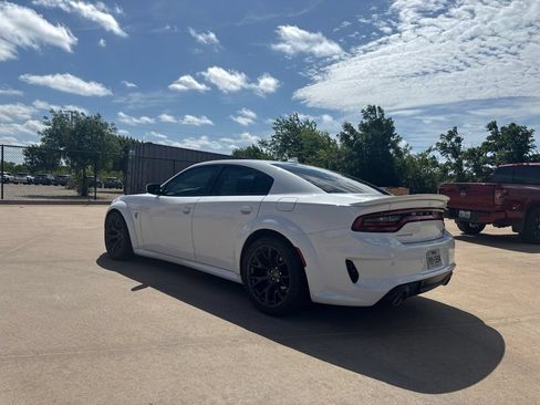 Used 2021 Dodge Charger SRT Hellcat w/ Harman/Kardon Audio Group RWD image 3