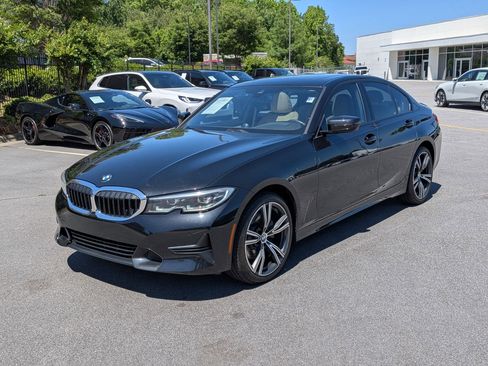 Used 2022 BMW 330i Sedan w/ Convenience Package RWD image 7