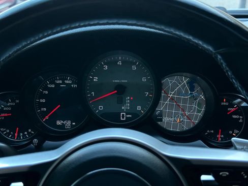 Used 2015 Porsche Cayenne S image 32