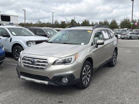 Used 2017 Subaru Outback 3.6R Limited w/ Popular Package #5 image 9