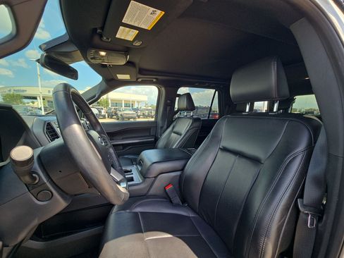 Used 2021 Ford Expedition XLT RWD image 16