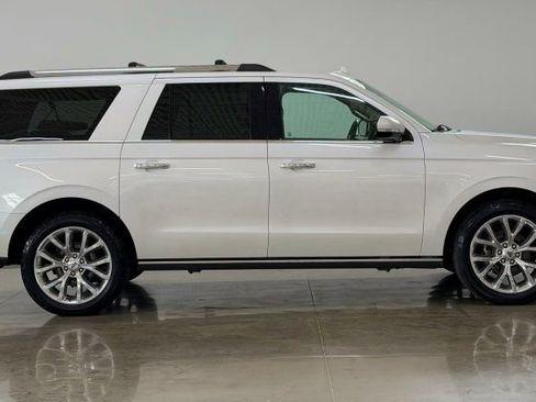 Used 2019 Ford Expedition Max Limited w/ Equipment Group 302A image 8