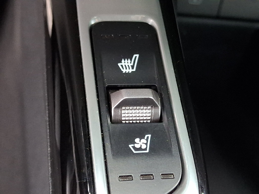 Certified 2023 Kia Sorento SX Prestige AWD/4WD image 25