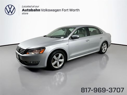 Used 2015 Volkswagen Passat 1.8T Limited Edition image 1