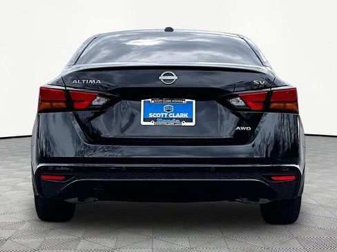 Used 2024 Nissan Altima 2.5 SV image 7