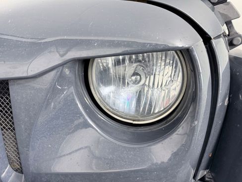 Used 2016 Jeep Wrangler Unlimited Sahara w/ Connectivity Group image 24