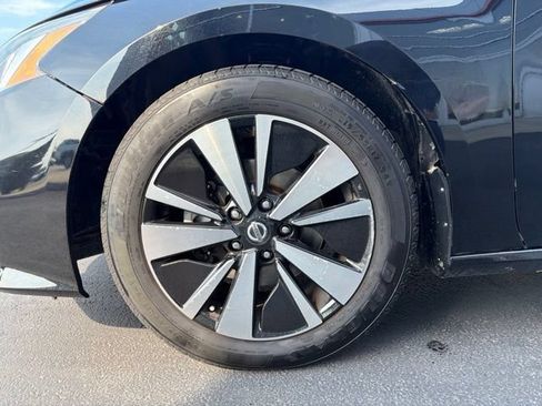 Used 2020 Nissan Altima 2.5 SL FWD image 9