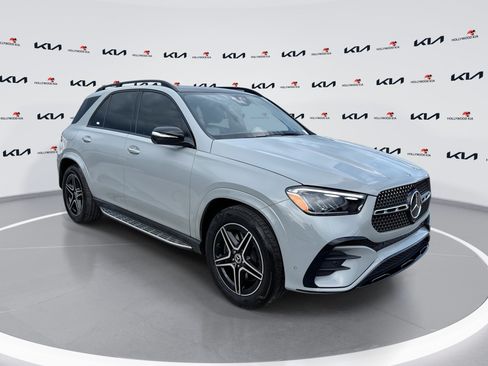 Used 2026 Mercedes-Benz GLE 450e 4MATIC image 1
