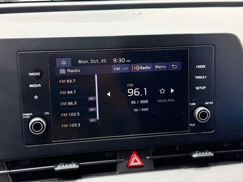 Used 2023 Kia Sportage LX image 33