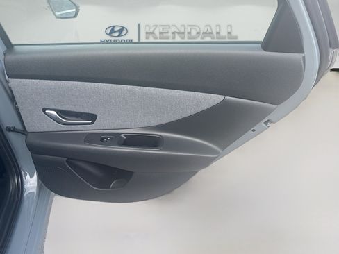 Used 2023 Hyundai Elantra Limited FWD image 27