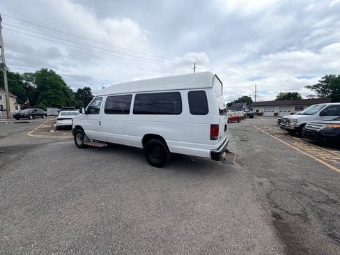 Used 2014 Ford E-250 and Econoline 250 Extended w/ Power Group RWD image 67