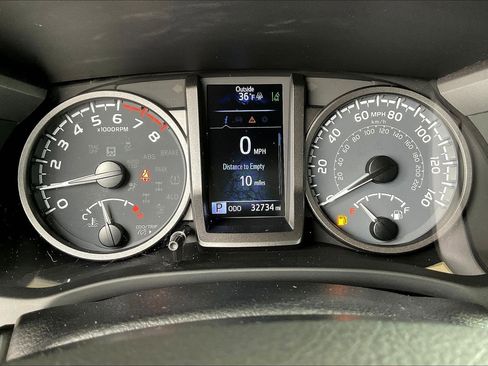 Used 2023 Toyota Tacoma TRD Off-Road image 14